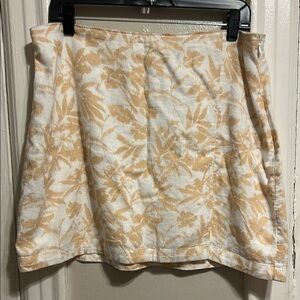 Abercrombie & Fitch Tan and White Floral Skirt
